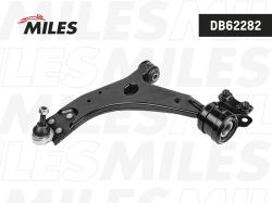 Рычаг FORD FOCUS II/C-MAX/VOLVO V50/C70/S40 пер.подв.нижн.лев. D-18mm DB62282