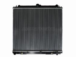Радиатор Nissan Pathfinder 04-14 / Navara 04-15