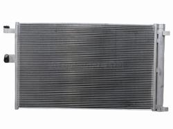 Радиатор кондиционера BMW X3 17-24 / X4 18-21