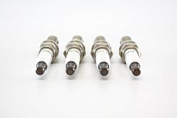 Свеча зажигания H160010810