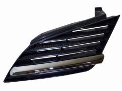 Решетка радиатора Nissan Primera 01-08 (Слева)