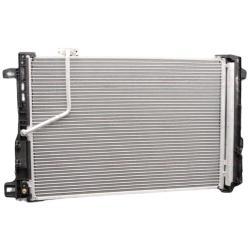 Радиатор кондиционера Mercedes W204 (07-14) / W212 (09-)