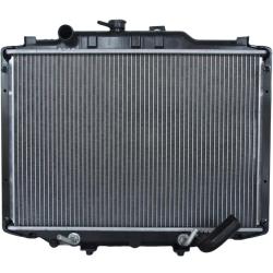247501 Радиатор охлаждения Mitsubishi L300 / Delica (86-04) AT