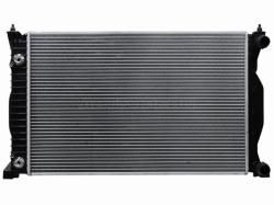 Радиатор Audi A4 00-06 / A6 97-05
