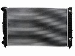 Радиатор Audi A4 94-01 / A6 97-05 / Volkswagen Passat 96-05 / Audi S6 99-04 / Skoda Superb 02-08