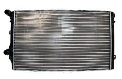 Радиатор охлаждения Audi A3 1.8 t A/M+ 03-