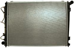 336686 Радиатор охлаждения Kia Carens III 2.0TD (06-12)