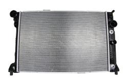 517162 Радиатор охлаждения MB W 204/212 +kl A 2,5-3,2d