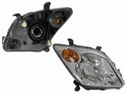 Фара Toyota Ist 02-05 (Спереди/ Справа)