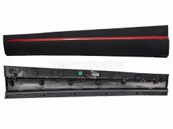 Молдинг двери OMODA C5 22- (Спереди/ Слева/ красный)