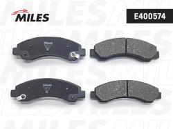 E400574 Колодки тормозные GREAT WALL DEER/SAFE/CHEVROLET BLAZER 94- перед. LowMetallic