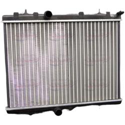 583606 Радиатор охлаждения Peugeot 307,308 1.6-2.0 D M+/-  00-