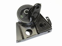 Опора двигателя Nissan AD 99-08 / Serena 99-05 / Sunny 98-04 / Wingroad 99-05 (Справа)