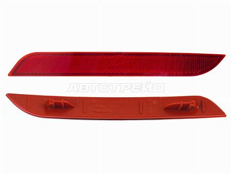 Отражатель BMW 3-Series 11-15 (Справа)