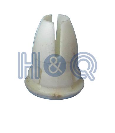 70203102 Клипса пластмассовая MERCEDES BENZ