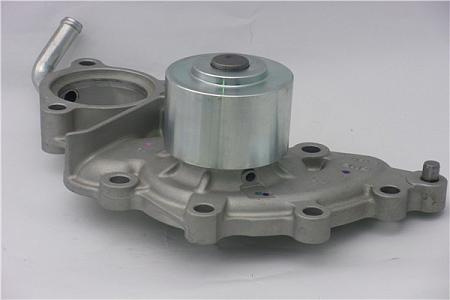 Помпа водяная Toyota gwt-81a