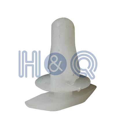 70203034 Клипса пластмассовая HYUNDAI KIA