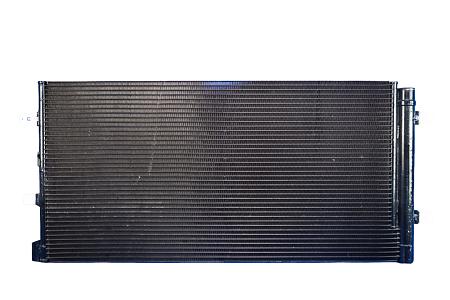 Радиатор кондиционера Audi A8 (10-)