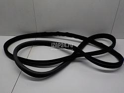 Уплотнитель передней двери (на двери) RRS LR017012