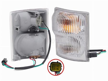 Габарит Mazda Titan 00-04 (Справа)