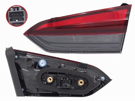 Фонарь в крышку багажника Skoda Rapid 20- (Справа)