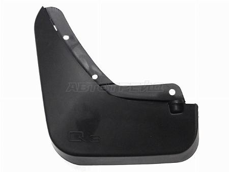 Брызговик Audi Q3 11-14 (Сзади/ Слева)