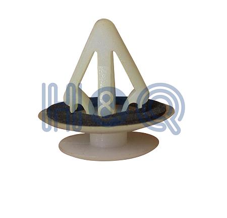 70203066 Клипса пластмассовая MAZDA