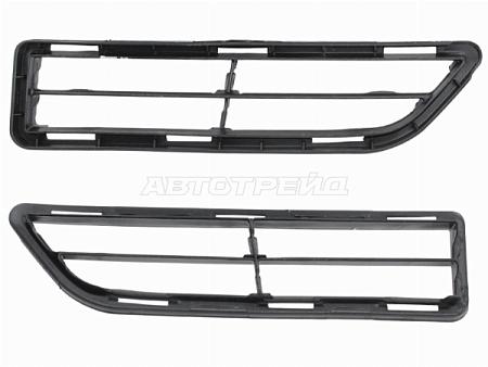 Решетка в бампер Toyota Hilux Pick Up 20- (Слева)