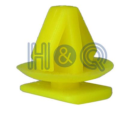 70203151 Клипса пластмассовая SSANGYONG