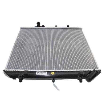 Радиатор охлаждения Ssang Yong ISTANA/MB 140