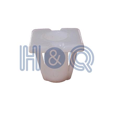 70203019 Клипса пластмассовая HYUNDAI KIA