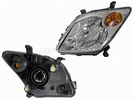 Фара Toyota Ist 02-05 (Спереди/ Слева)