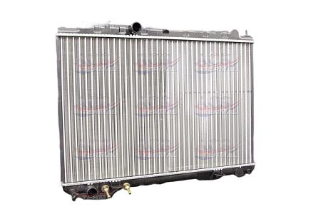 Радиатор охлаждения Nissan X-Trail T30 2.0-2.5 (01-06)